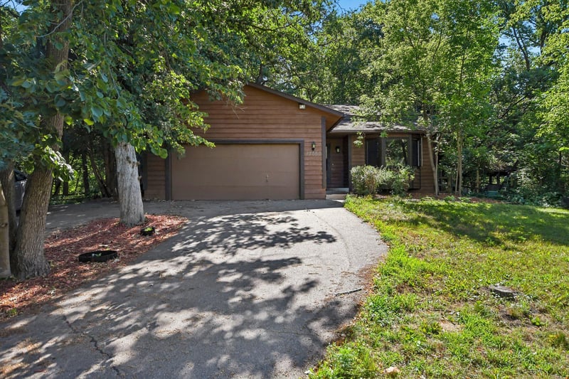 17661 Blackfoot St NW, Andover, MN 55304