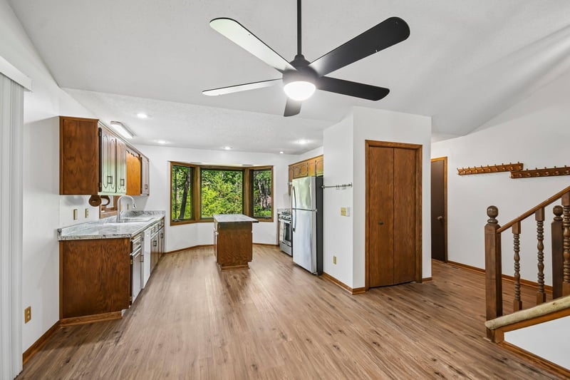 17661 Blackfoot St NW, Andover, MN 55304