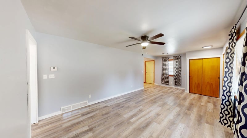 100 8th St N, Kiester, MN 56051