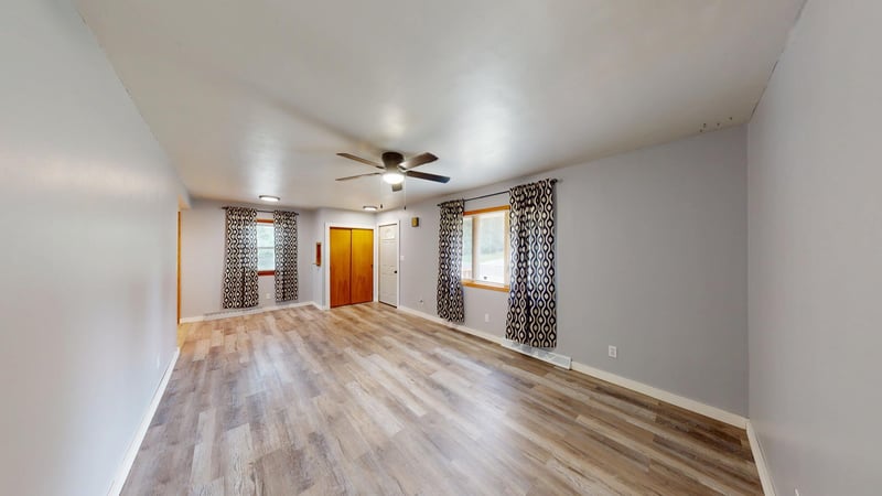 100 8th St N, Kiester, MN 56051