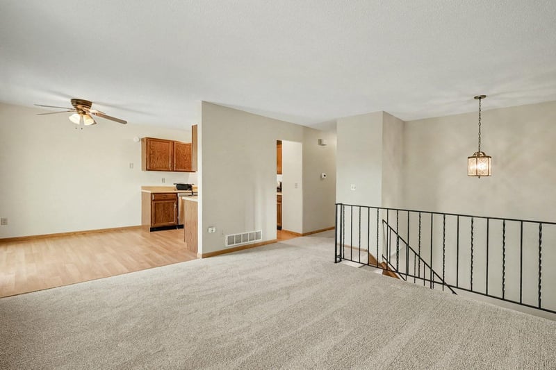 7803 Upper 167th St W, Lakeville, MN 55044