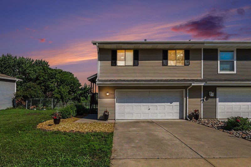 7803 Upper 167th St W, Lakeville, MN 55044