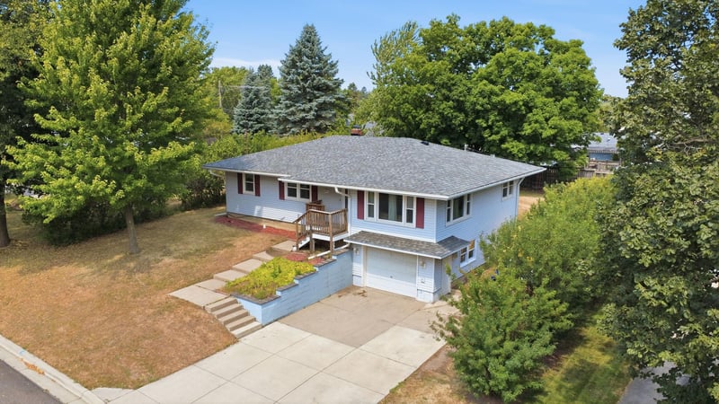 407 W Birch St, Saint Joseph, MN 56374