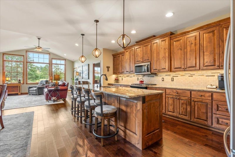 7364 Fairway Ln, Pequot Lakes, MN 56472