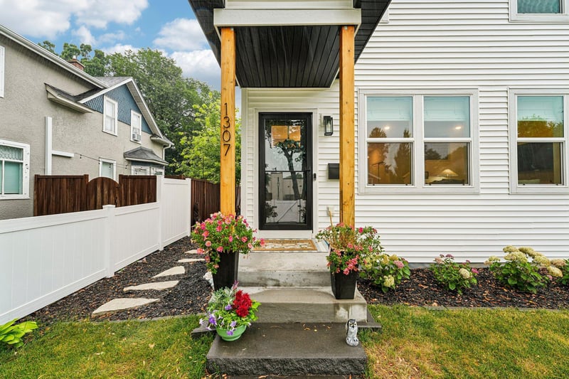 1307 Randolph Ave, Saint Paul, MN 55105
