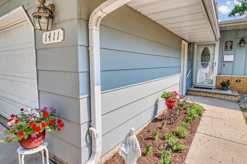 1411 23rd Ave S, Moorhead, MN 56560