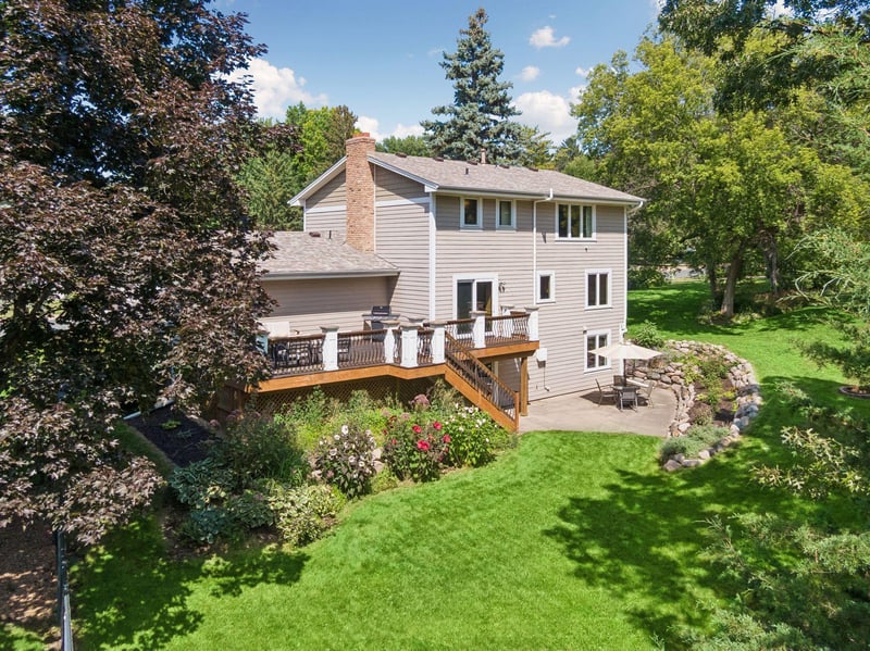 13705 Timber Crest Dr, Maple Grove, MN 55311