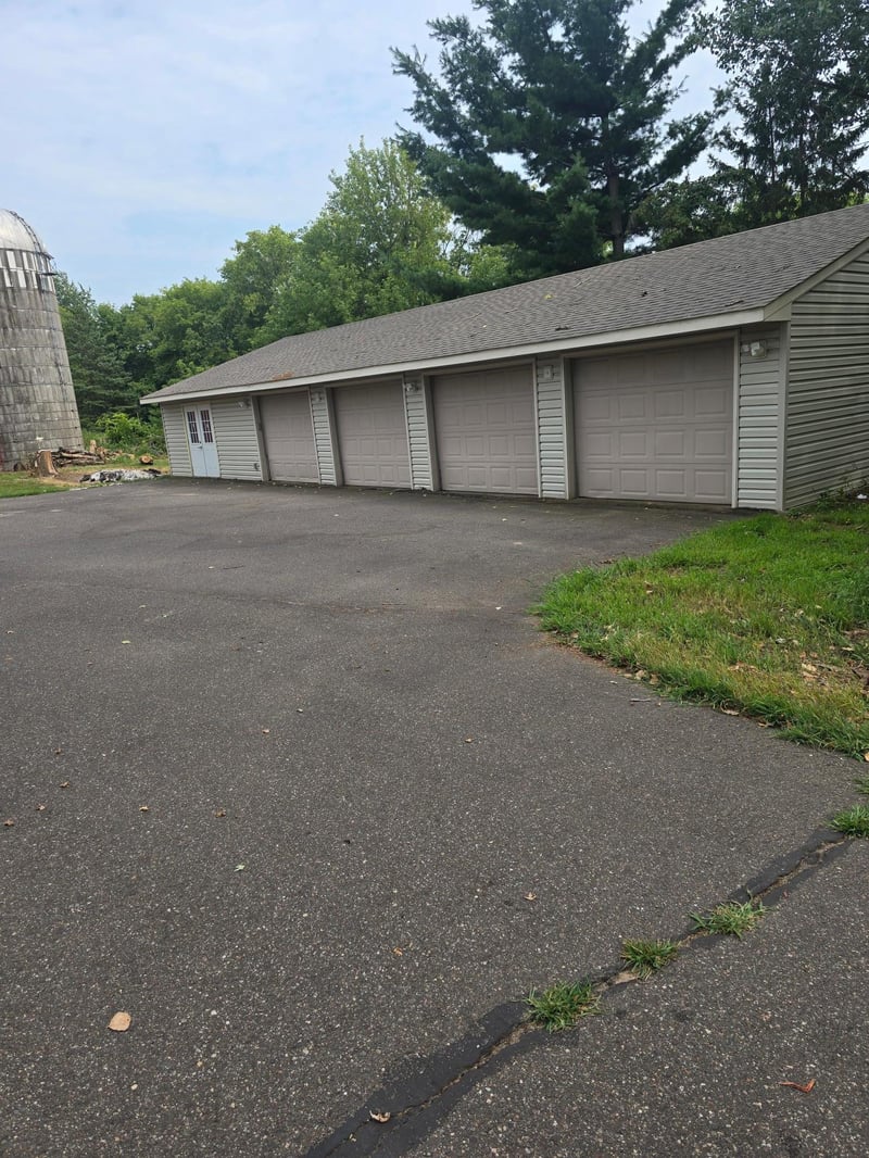 30857 Palm St NW, Cambridge, MN 55008