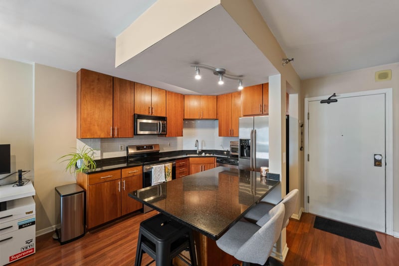 401 S 1st St #708, Minneapolis, MN 55401