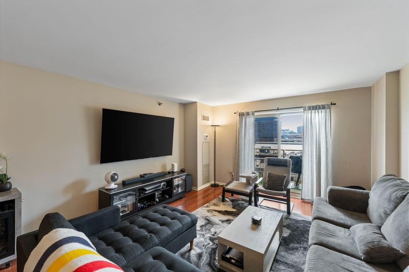401 S 1st St #708, Minneapolis, MN 55401