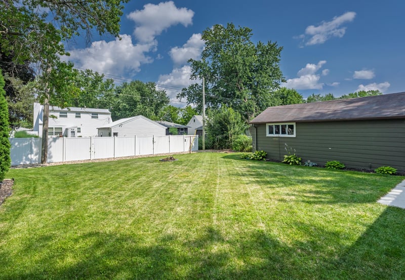 1360 9th Ave SE, Rochester, MN 55904