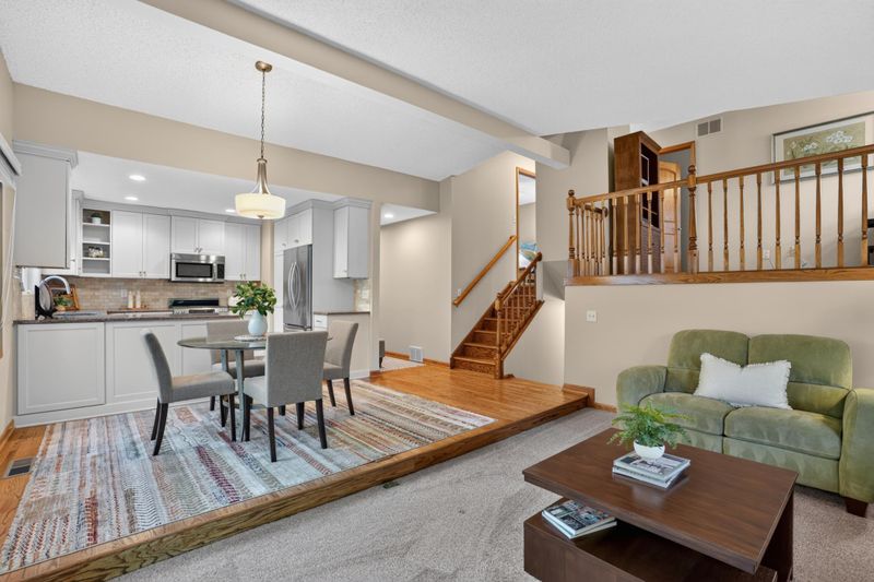 8412 Hiawatha Ave, Eden Prairie, MN 55347