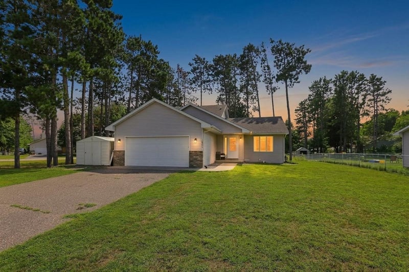 1401 3rd St S, Princeton, MN 55371