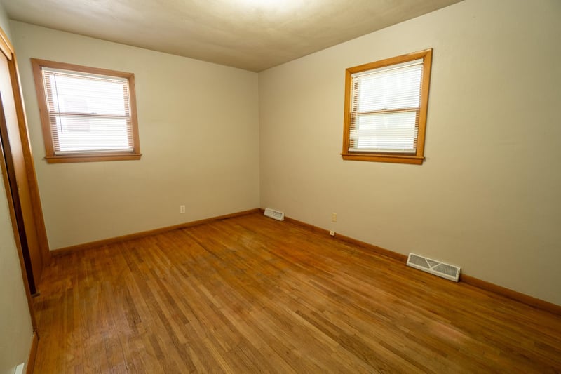 1503 15th St S, Moorhead, MN 56560