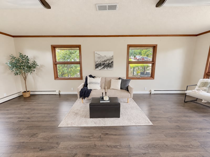 1100 Jones St, Eveleth, MN 55734