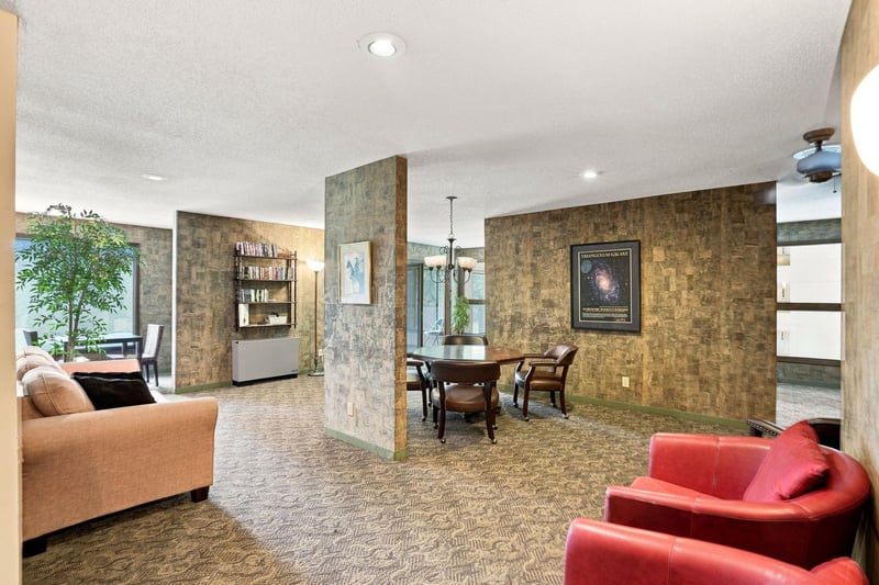 2495 Canabury Dr #230, Little Canada, MN 55117