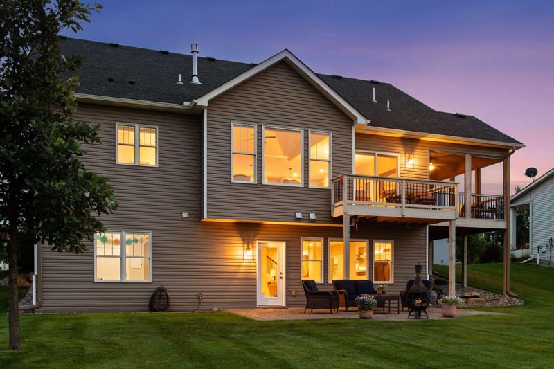 9034 Lakeside Dr, Victoria, MN 55386