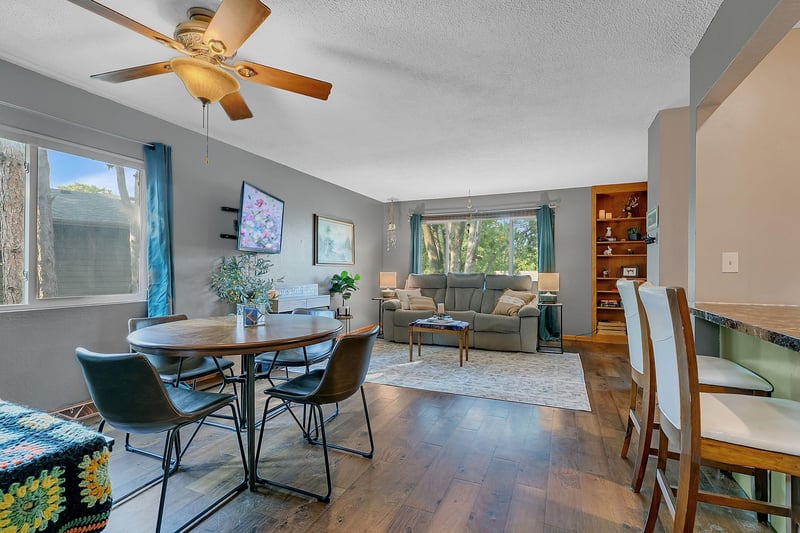 1045 Benedict Dr, Sauk Rapids, MN 56379