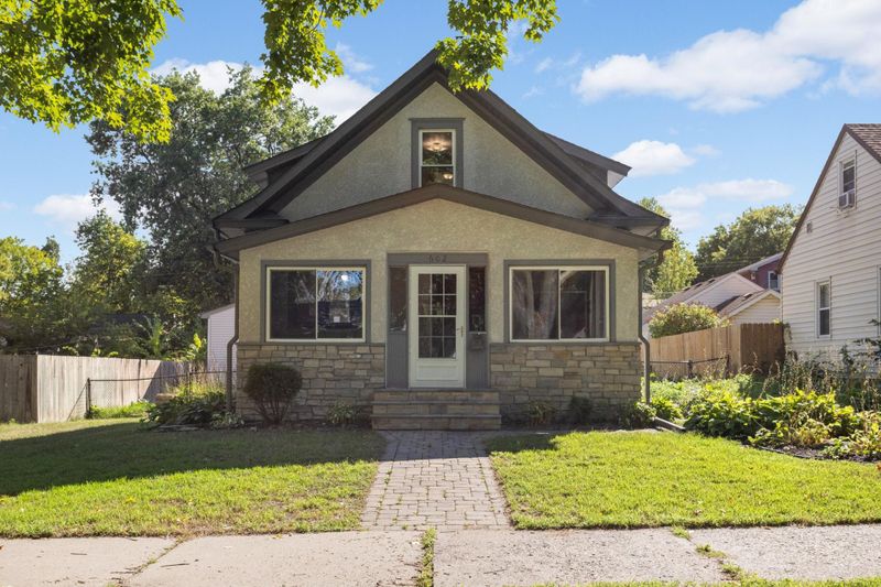 602 Eustis St, Saint Paul, MN 55104