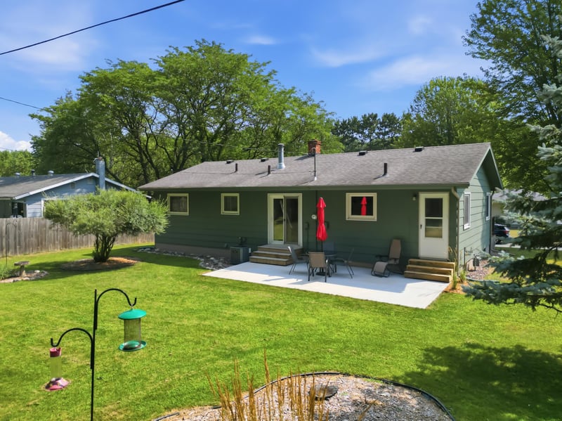 911 16th St SE, Menomonie, WI 54751