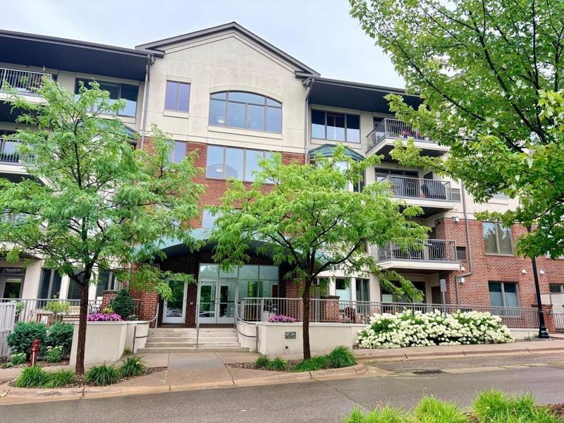 5275 Grandview Sq #3106, Edina, MN 55436