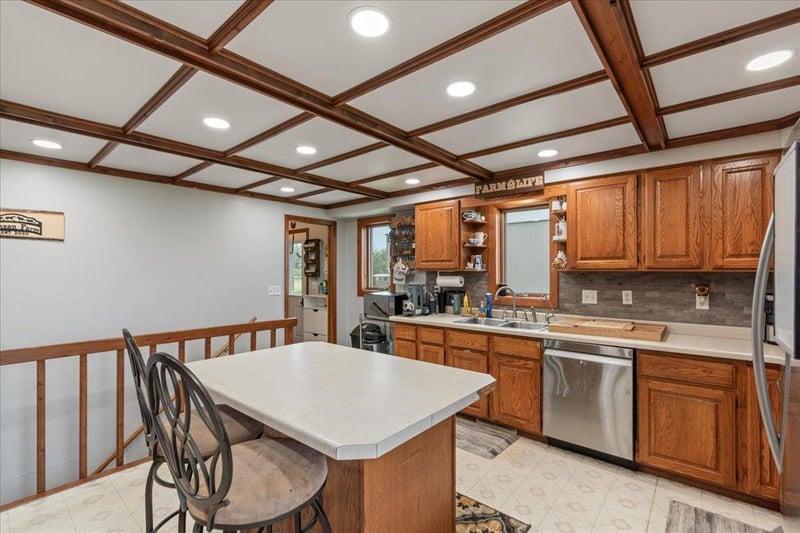 20274 Us Highway 169, Milaca, MN 56353