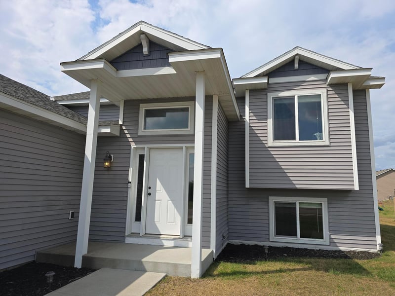 15340 Oliva St, Becker, MN 55308