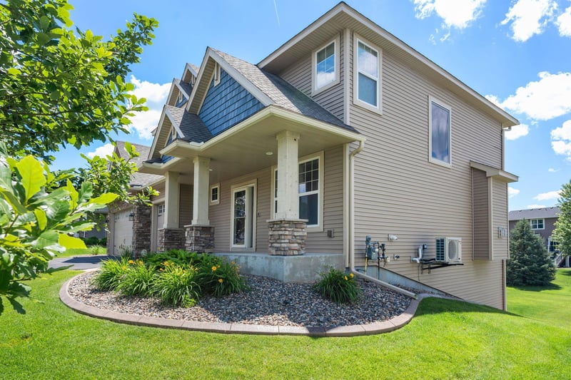 7739 60th St S, Cottage Grove, MN 55016