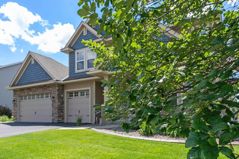 7739 60th St S, Cottage Grove, MN 55016