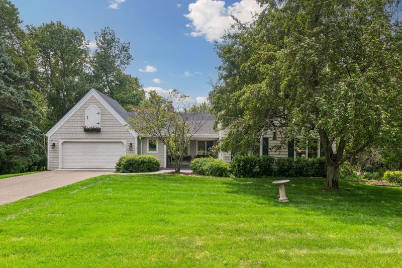 2775 White Oak Cir, Orono, MN 55356