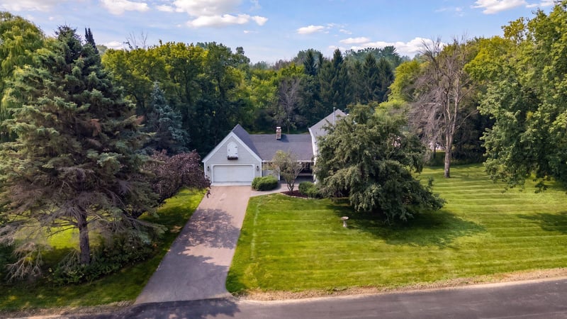 2775 White Oak Cir, Orono, MN 55356