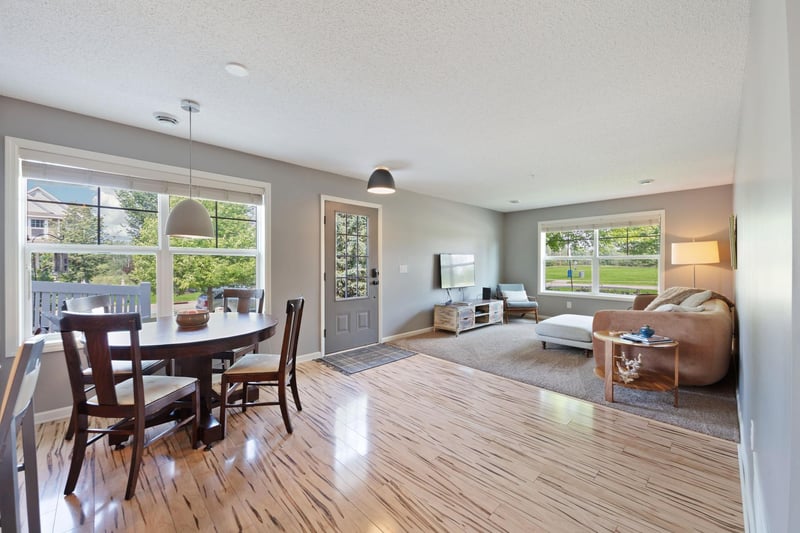 3587 Maureen Ln, Stillwater, MN 55082