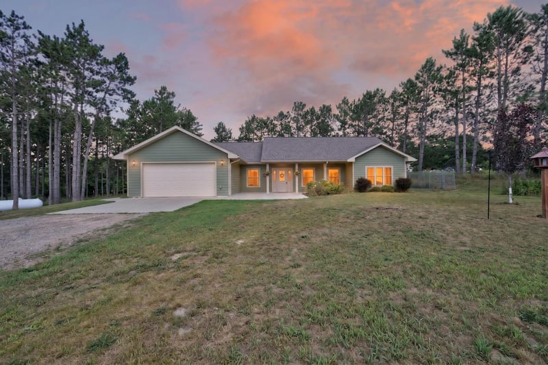 50738 Vinewood Trl, Bemidji, MN 56601