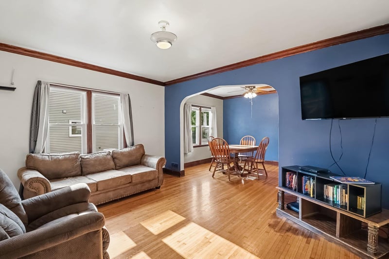 302 Elm Ave SW, Montgomery, MN 56069