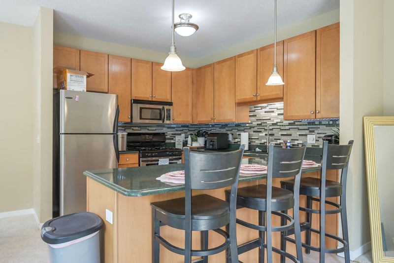 1070 Grandview Ct NE #119, Columbia Heights, MN 55421