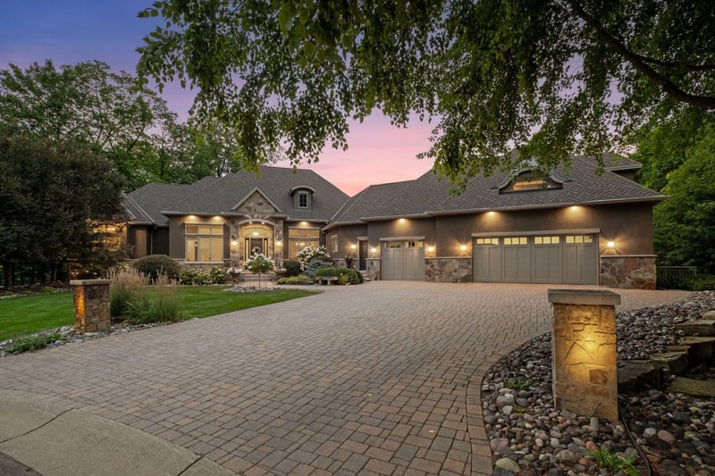 27630 Virginia Cv, Excelsior, MN 55331