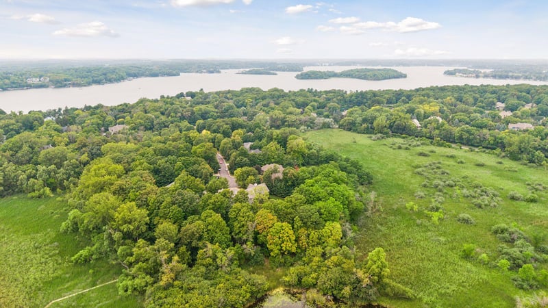 27630 Virginia Cv, Excelsior, MN 55331