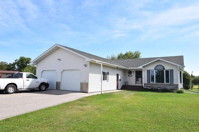 220 4th Ave SW, Baudette, MN 56623