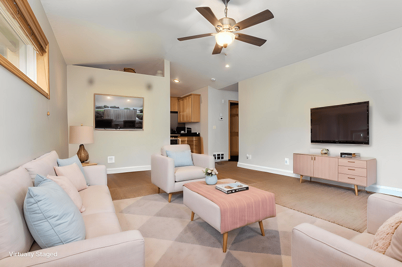 2211 Ridgedale Dr SE, Alexandria, MN 56308
