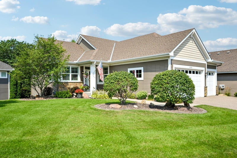 14318 Shore Crest Dr NW, Prior Lake, MN 55372