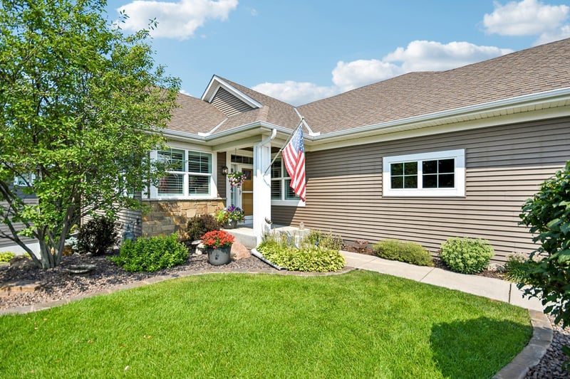 14318 Shore Crest Dr NW, Prior Lake, MN 55372