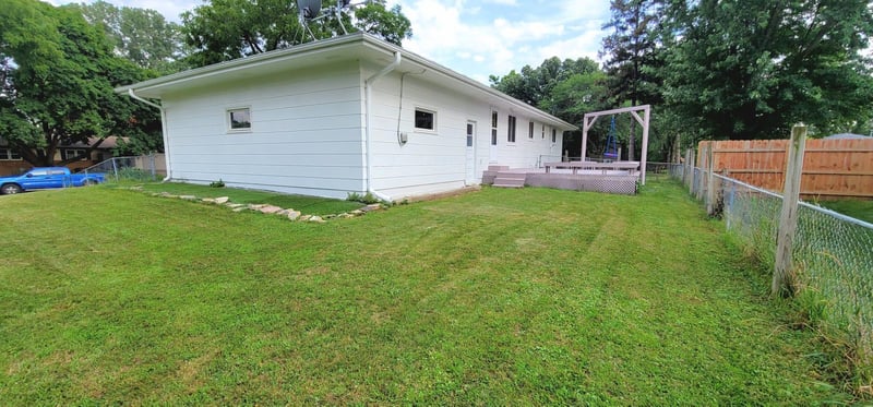 9242 Queen Ave S, Bloomington, MN 55431