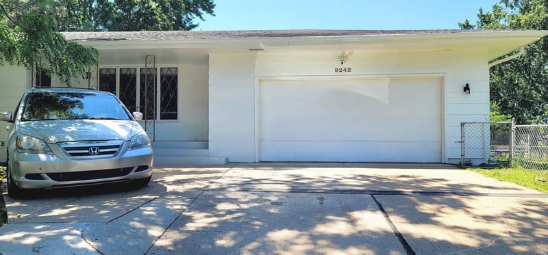 9242 Queen Ave S, Bloomington, MN 55431