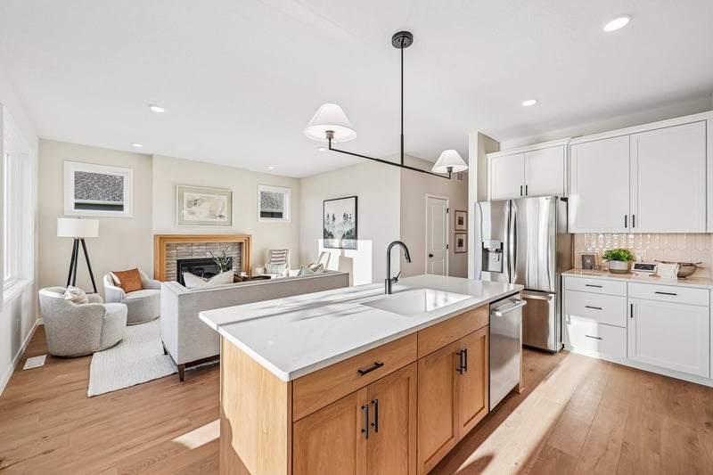19140 Cloverleaf Way, Farmington, MN 55044