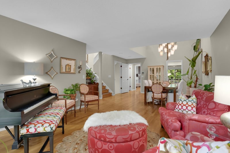 1775 Lexington Ave S #23, Mendota Heights, MN 55118