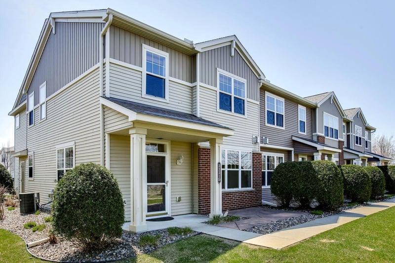 3331 Cherry Ln #D, Woodbury, MN 55129