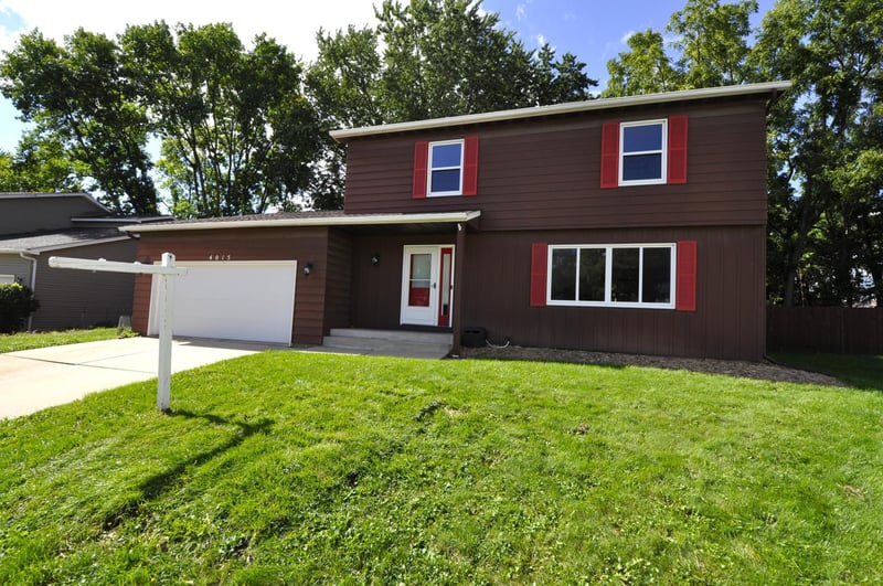 4015 Mary Ln NW, Rochester, MN 55901