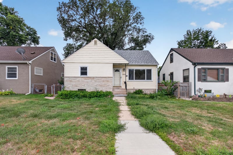 5045 Upton Ave N, Minneapolis, MN 55430