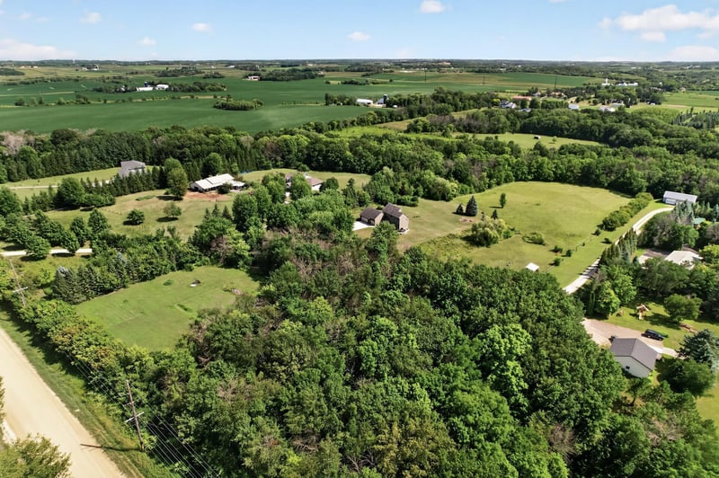 4901 E 250th St, Elko New Market, MN 55020