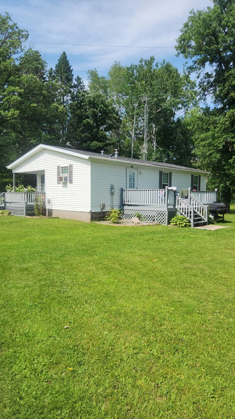 21982 Grouse Ln, Grand Rapids, MN 55744